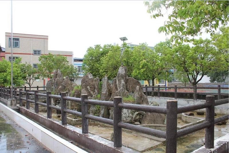 仿木护栏工程案例6